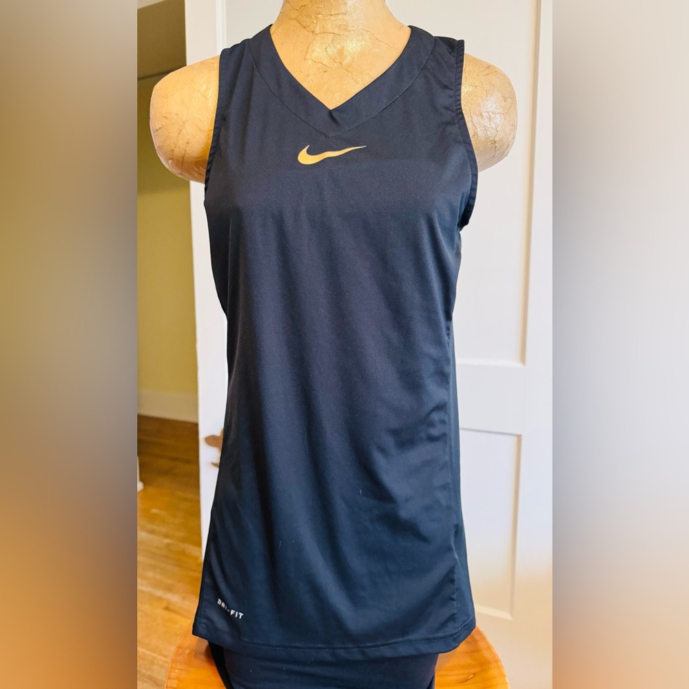 Nike Black Dri-FIT Tank Top - Picture 1 of 3